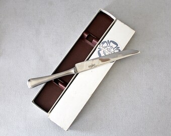 Robert Welch Radford cake knife. As new in original box