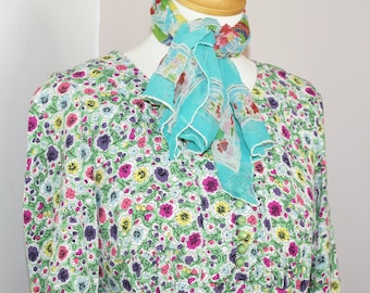 Vintage Boden ditsy floral dress. Floral tea dress. 40s style dress. UK size 10, US size 6