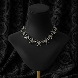 Punk Star Spiked Choker Necklace Silver Geometric Goth Chain Statement Jewelry Y2K Grunge Emo Alternative Edgy Gothic Star Necklace