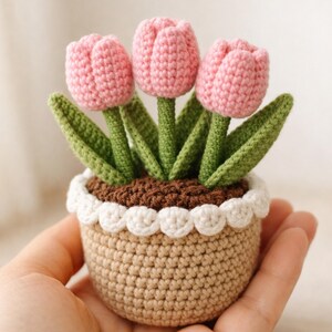 Schema per vaso di fiori all'uncinetto / Mini tulipani in vaso amigurumi (download PDF)