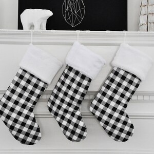 Personalized Plaid Christmas Stocking, Modern Farmhouse, Black and White Plaid, Personalised Buffalo Check Christmas Stocking, Holiday 631 zdjęcie 3