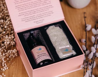 Baby Geschenkset zur Geburt | Babymassage-Set mit natürlichem hochwertigem Babyöl | Für trockene & sensible Haut | Velomi