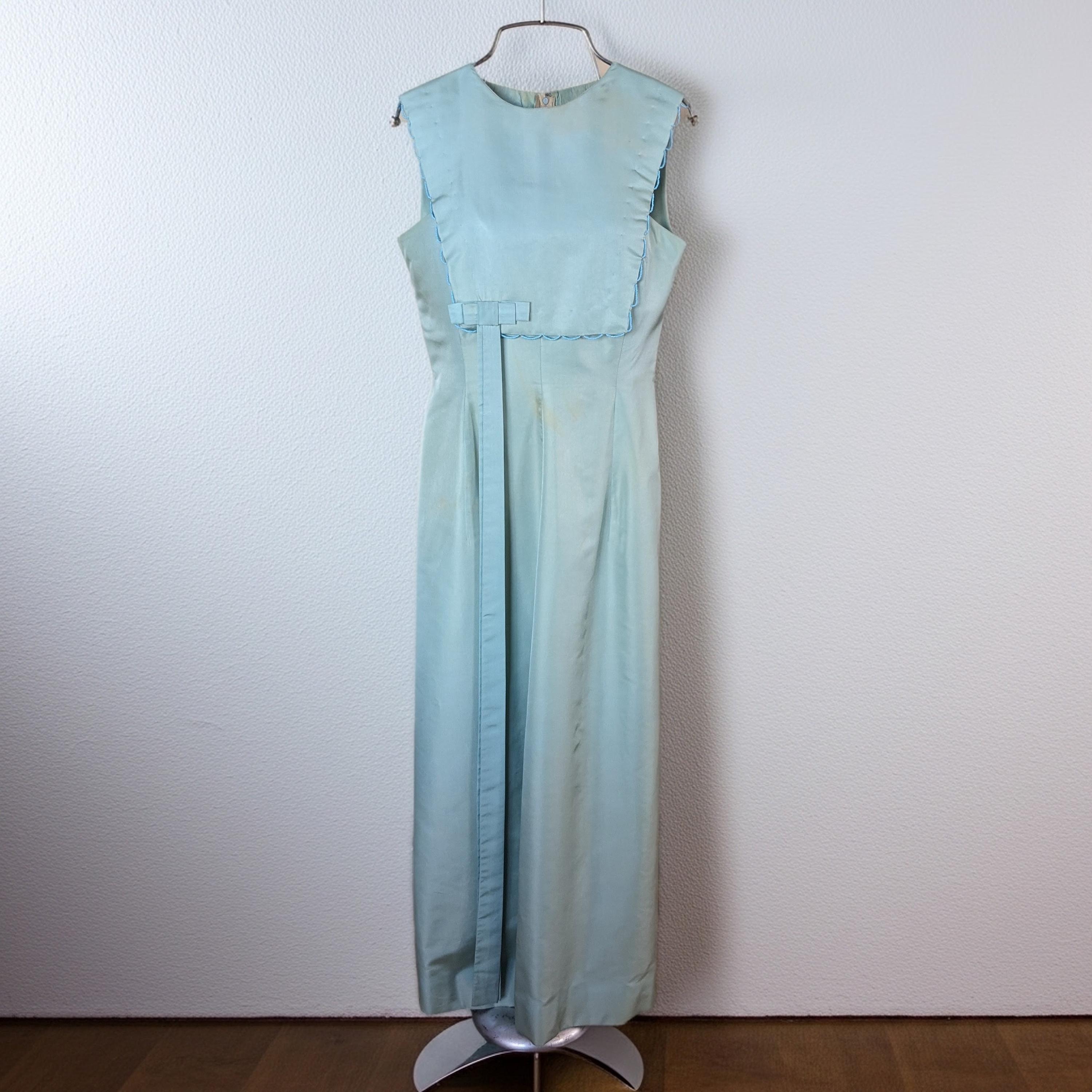 green emerald velvet dress The Mod Dress – Tallulah & Poppy