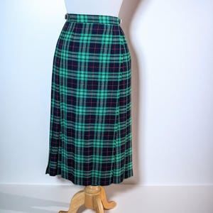 May include: A rustic wooden sign with the text "Welcome to our porch" in white lettering. The sign features a distressed finish and a simple, inviting design, perfect for outdoor decor.