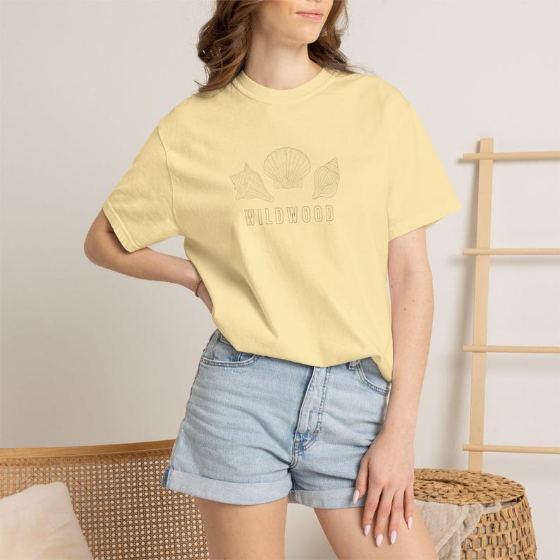 Wildwood New Jersey T-Shirt, Coastal Shell Tee, Wildwood Beach Shirt, Jersey Shore Shirt Banana