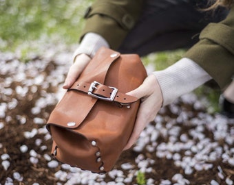 All leather dopp kit / leather shaving kit / leather toiletry bag / leather gadget dopp kit / leather cord organizer