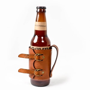 Leather Beer Holder, Beer Handle, great gift, leather beer sleeve, beer cozy, beer bottle sleeve, leather bottle sleeve, leather beer handle