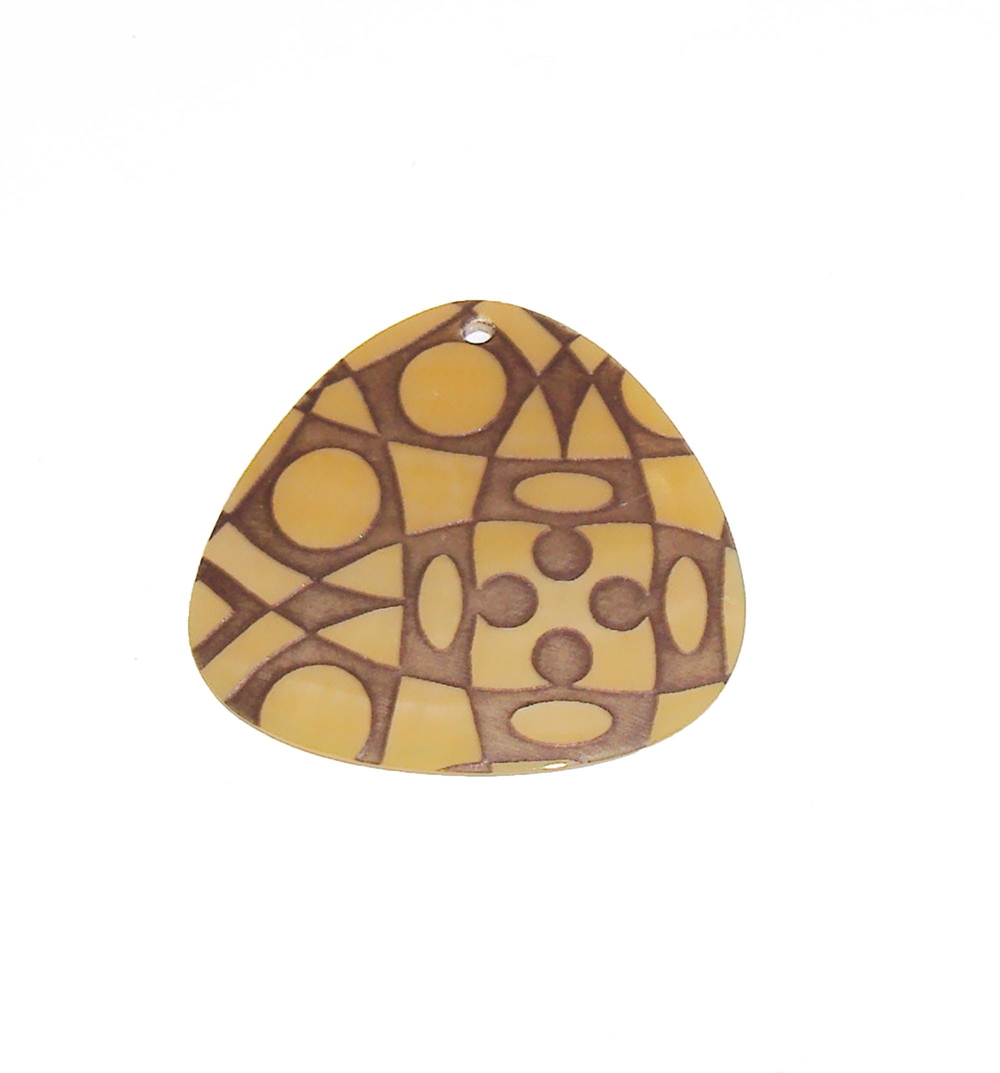 Pilly Shell Lilly Pilly Handcrafted Etched Mother of Pearl Abstract Design Triangle ...