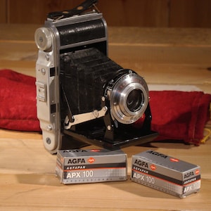 Braun Norca Super IV folding camera with a 105mm f/4.5 Cassar lens