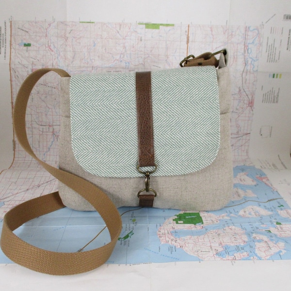 Utah-- Crossbody messenger bag - Vegan purse - Travel purse - Crossover bag  -Medium- Tan-Mint -Herringbone- Made to order