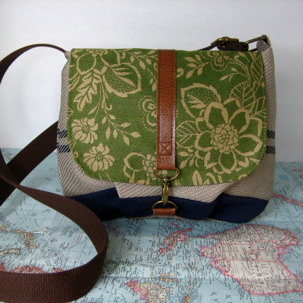 Brighton -- Crossbody messenger bag // Adjustable strap