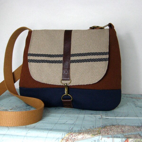 Blair -- Crossbody messenger bag // Adjustable strap