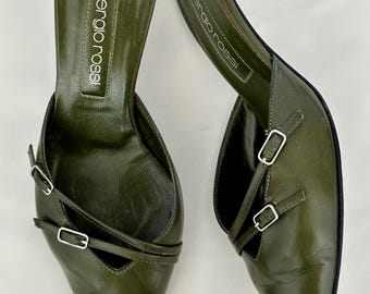 Mules Sergio Rossi Vintage de piel verde talla 35 – Tacón de punta afilada Hecho en Italia