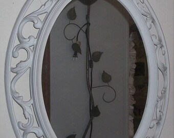 Vintage, Syroco Oval Mirror, 1962  White Ornate  Wall Mirror, ornate mirror, White mirror,
