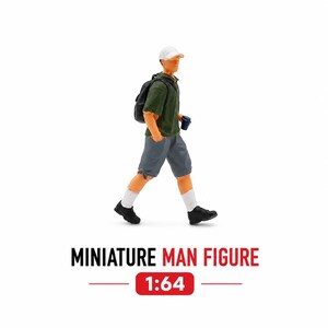 Figur eines laufenden Mannes im Maßstab 1:64 mit Kaffeetasse und Rucksack für Dioramen, bemalte Figur für Modelleisenbahnanlagen, Miniaturmann für Modellbahnstraßen