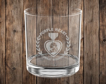 Lila Herz Gravur Whiskyglas | 10.5 Unzen graviertes Felsenglas