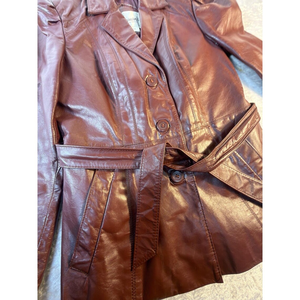 Bermans Vintage Womens Leather Jacket Size 8 Burgundy Belted Peplum 70s Boho, Foto 3 von 5
