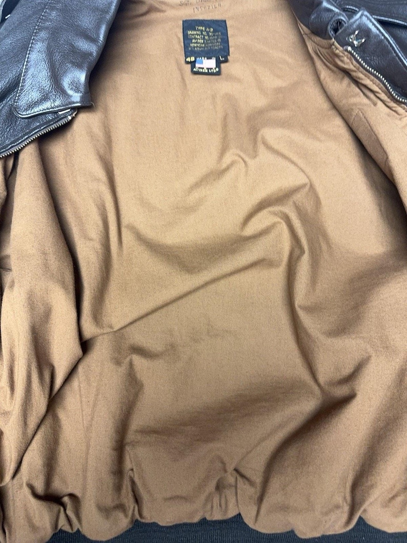 Vintage Avirex A-2 Bomber Flight Jacket Men’s 48 USA Goatskin Leather image 3