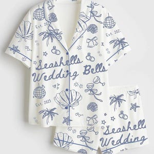 May include: A handmade wooden chopping board with a natural finish. The board is rectangular with rounded corners and a juice groove. Dimensions are approx. 45.7 cm long, 30.5 cm wide, and 2.5 cm thick.