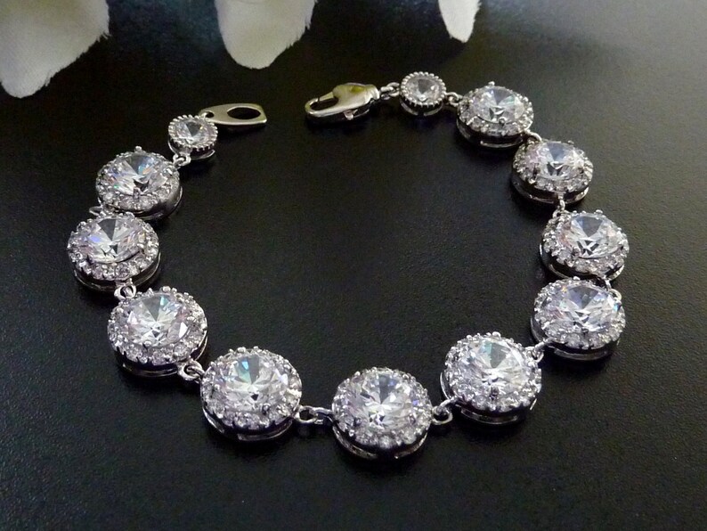 Bridal Circle Shape Cubic Zirconia Bracelet main image 1