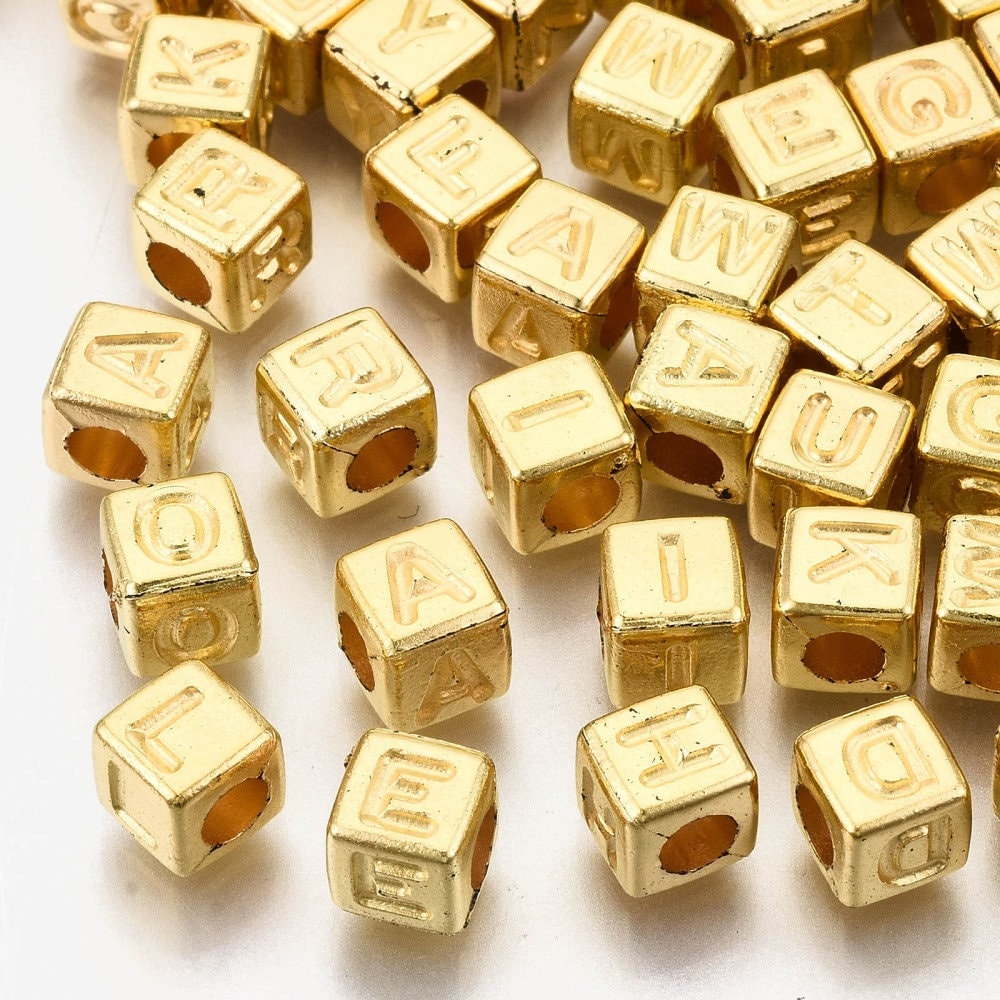 ゴールドメタリックアルファベットキューブビーズ：6 x 6 mm DIY
