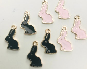 Emaille Hase Anhänger: Schwarzer oder Rosa Hase mit Gold Rückseite