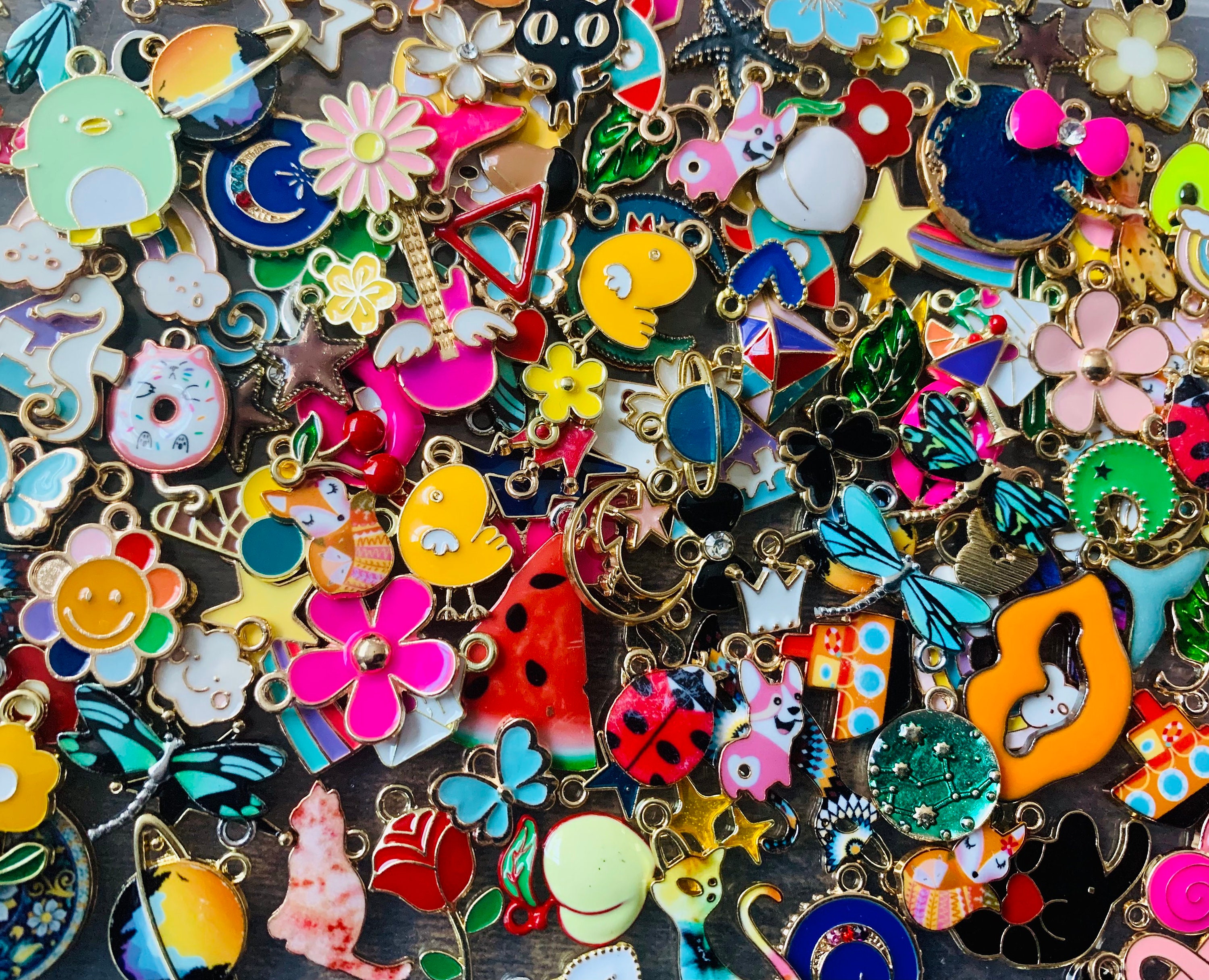 Bueautybox 31pcs Mixed Enamel Charms for Jewelry Making Pendants