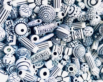 White and black Acrylic patterned Bead Soup Mix: Craft Supplies