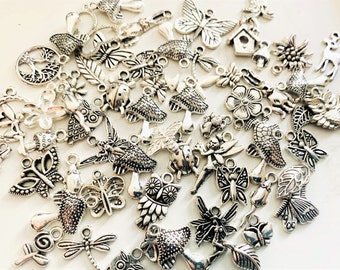 Charms básicos de Fairy Nature Cottage, charms temáticos surtidos de animales del bosque, hongos e insectos