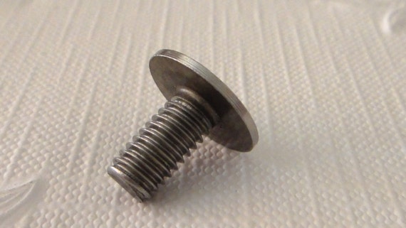 flat head bolt