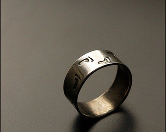 Footprints - Sterling silver ring