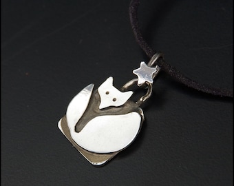 Under the star - Sterling silver fox pendant