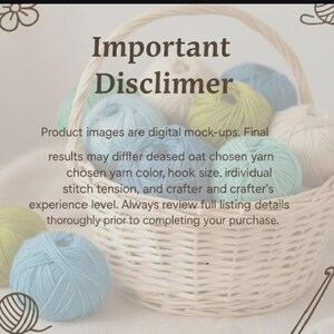 Op de afbeelding: Een rieten mand gevuld met verschillende gekleurde bollen garen, waaronder blauw, groen en wit. De afbeelding bevat tekst met "Important Disclaimer" en informatie over digitale mock-ups.