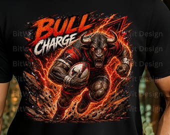 PNG de Bull Rugby, diseño de camiseta de toro embistiendo, clipart de mascota deportiva agresiva, gráfico de jugador de rugby, PNG de sublimación