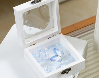 Caja luminosa única hecha a mano con forma de mariposa, decoración de hadas invernales, regalo conmemorativo de insectos reales, regalo de cumpleaños y aniversario para mujeres.