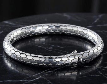 Stainless Steel Snake Skin Bracelet Men Silver Scale Pattern Minimalist Wrist Jewelry