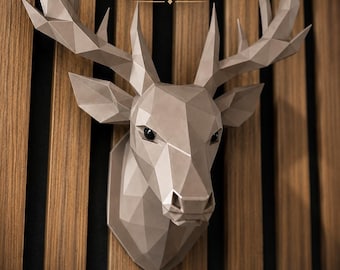 Stag Head Wall Decor – Geometric Deer Sculpture in Various Colors, for Modern Living Spaces & Gift Ideas