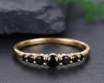 Vintage Round Cut Black Onyx Engagement Ring, 14k Gold Unique Design 7 Stone Gift For Wife, Women Unique Black Gemstone Ring, Promise Ring