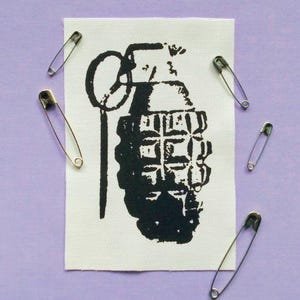 Parches Grenade Crust Punk (versión blanca)