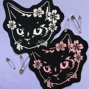 Écussons à coudre japonais d'Halloween, chat noir et fleurs de cerisier sakura