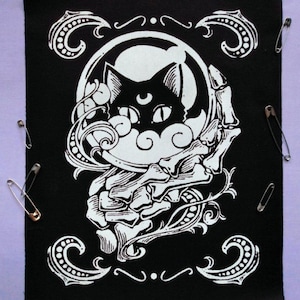 Bola de Cristal com Gato Preto e Mão de Esqueleto Horror Halloween Patches Costuráveis (versão grande)
