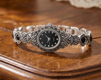 Orologio in stile Art Déco con marcasite, orologio da polso ovale al quarzo in argento vintage per lei