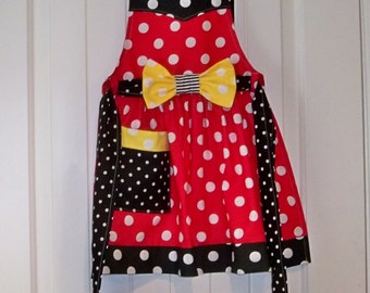 Child size  Legends Minnie Mouse  Apron  Red, black and yellow