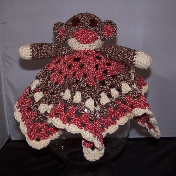 Crocheted Sock Mono Lovey Brown y Rojo