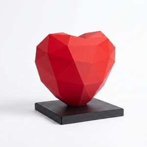 Geometric Heart Vase for Modern Home, 3D Printed Low Poly Decor, Red Heart Table Centerpiece, Romantic Bedroom Decoration