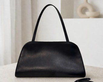 Leather Baguette Bag Women Black Shoulder Bag with Strap Sleek 90s Underarm Bag / Purse Everyday Commuter Trendy Top Handle Peggy Clutch Bag
