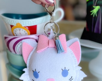 Aristocats Marie , Handgemachter Schlüsselanhänger für Disney Mini Rucksack Passende Mickey Ohren Tsum Tsum Ufufy Disney Cute Kawaii