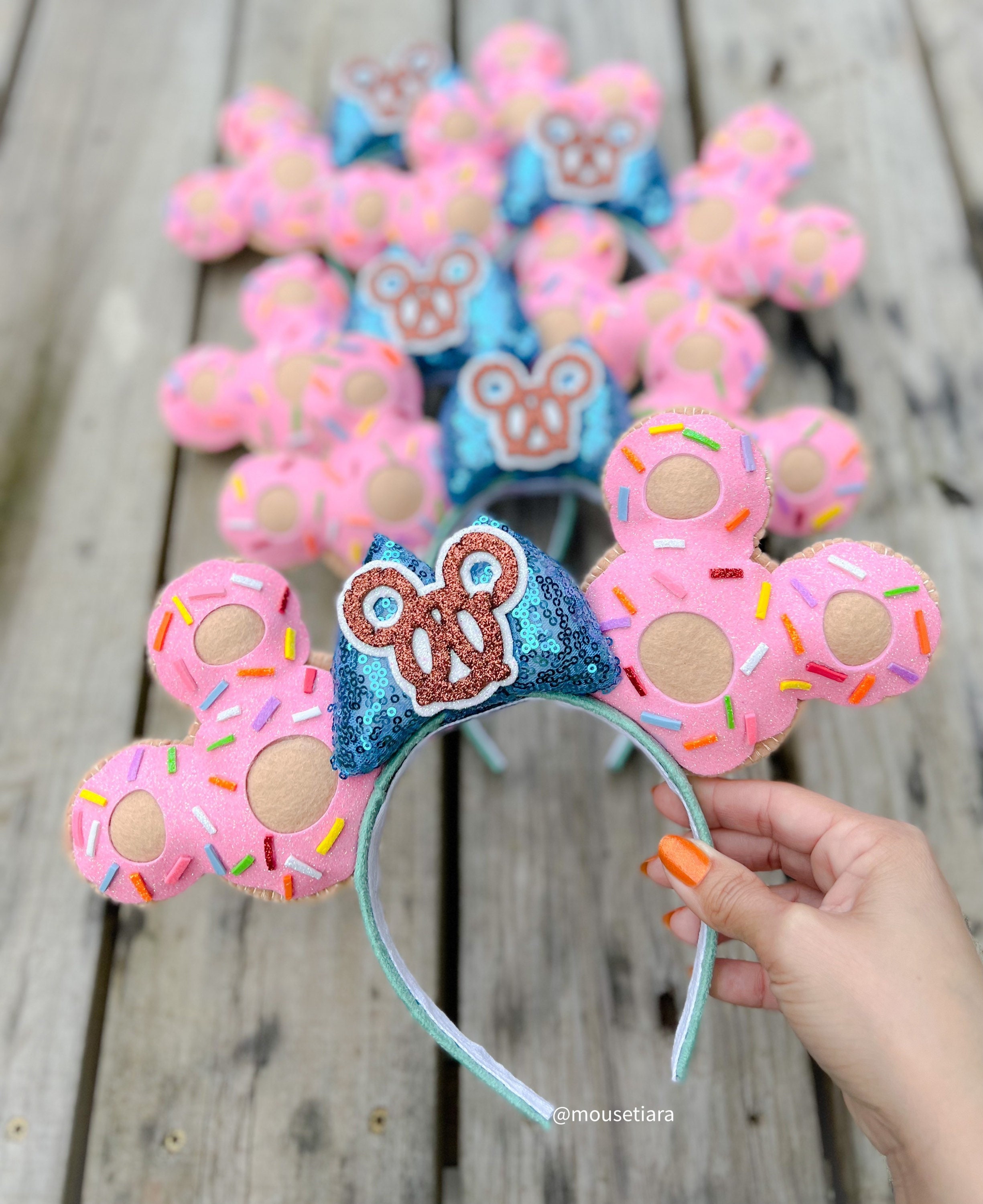Disney Ears Mickey Shaped Donuts Ears | Pretzel Foodie  display picture 1