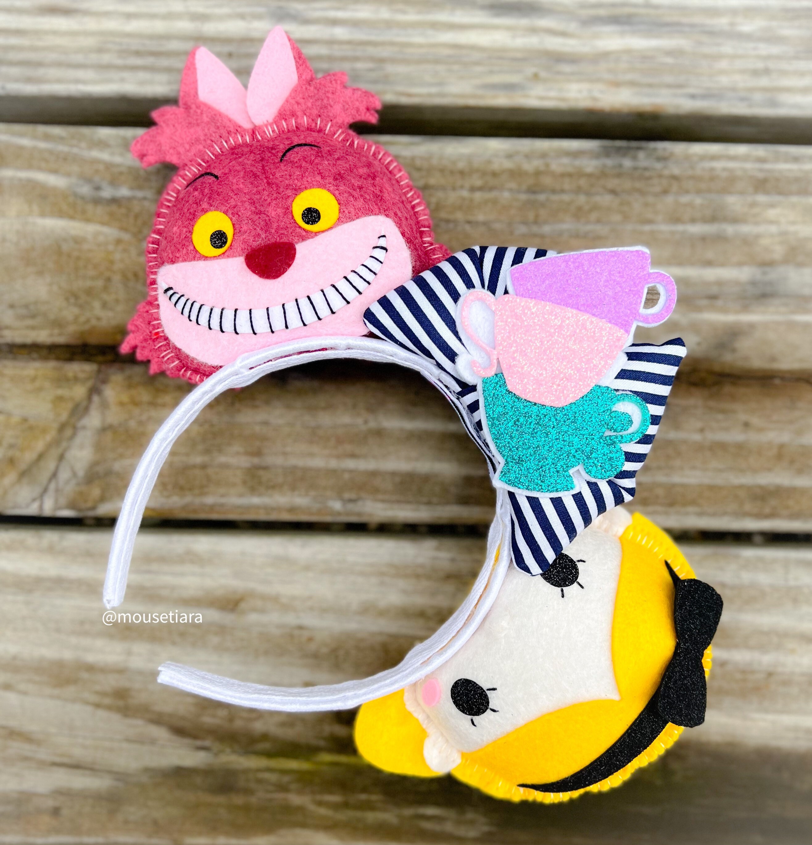 Disney Ears Mickey Ears Alice in Wonderland Cheshire Cat  display picture 1