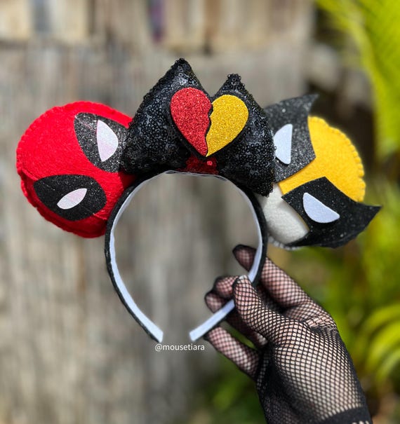 Deadpool Wolverine Mickey Ears Marvel Avengers Campus  display picture 3